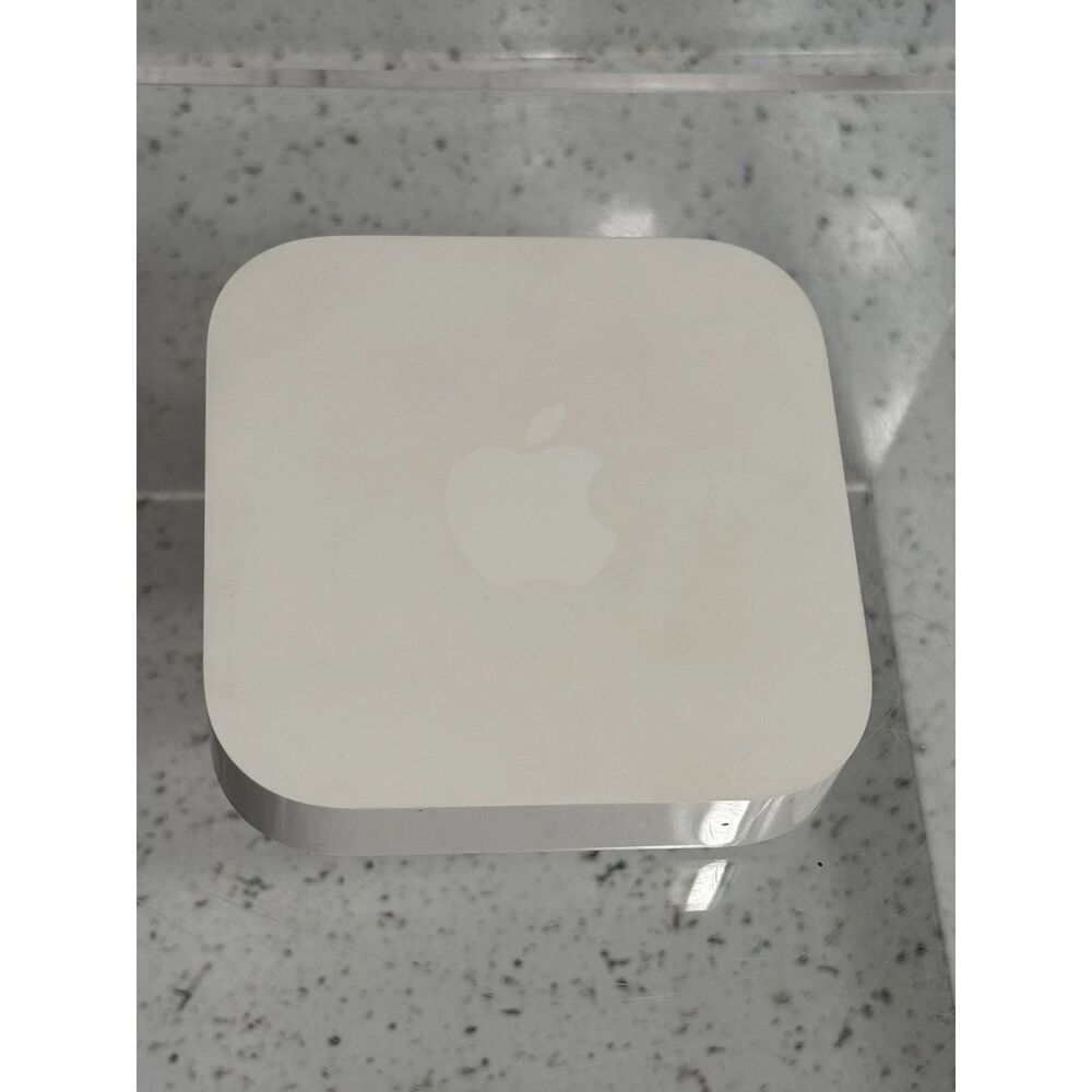 Apple AirPort Express Base Station Model# A1392 2nd gen incl. power supply